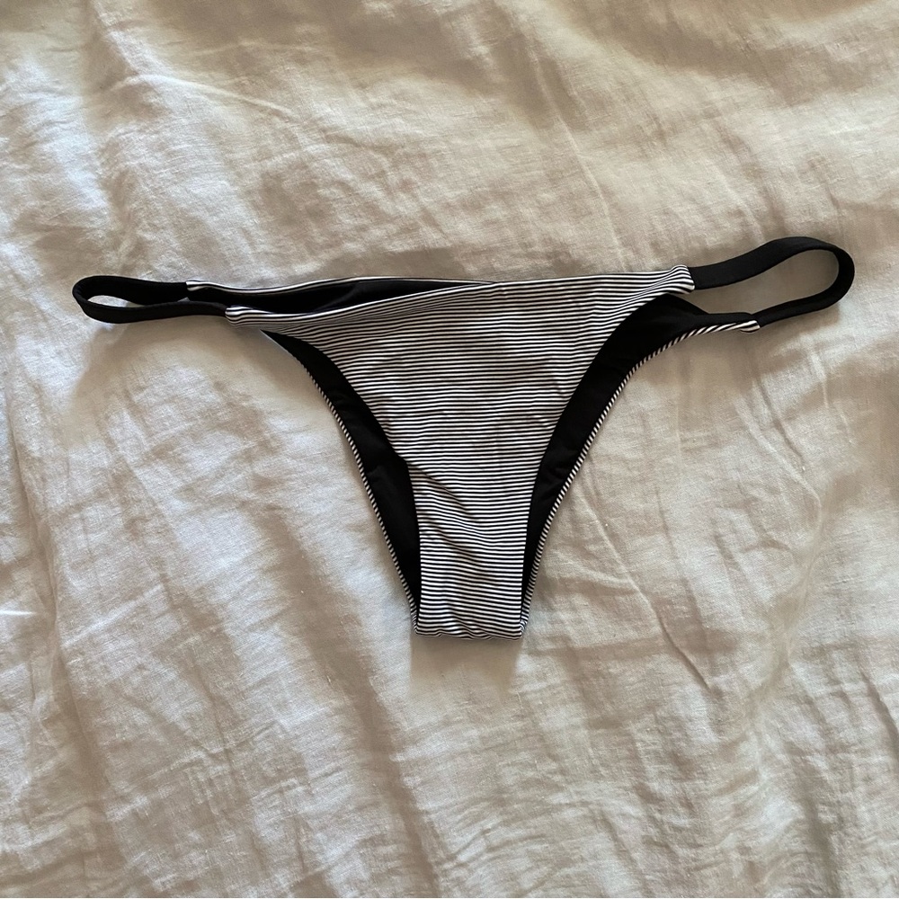 Swimsuit Bikini Bottoms NWOT Black / Black White Stripe Reversible Women Xsmall